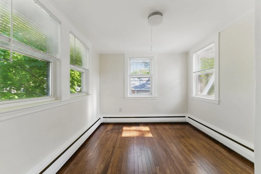 357 Granite St, Quincy