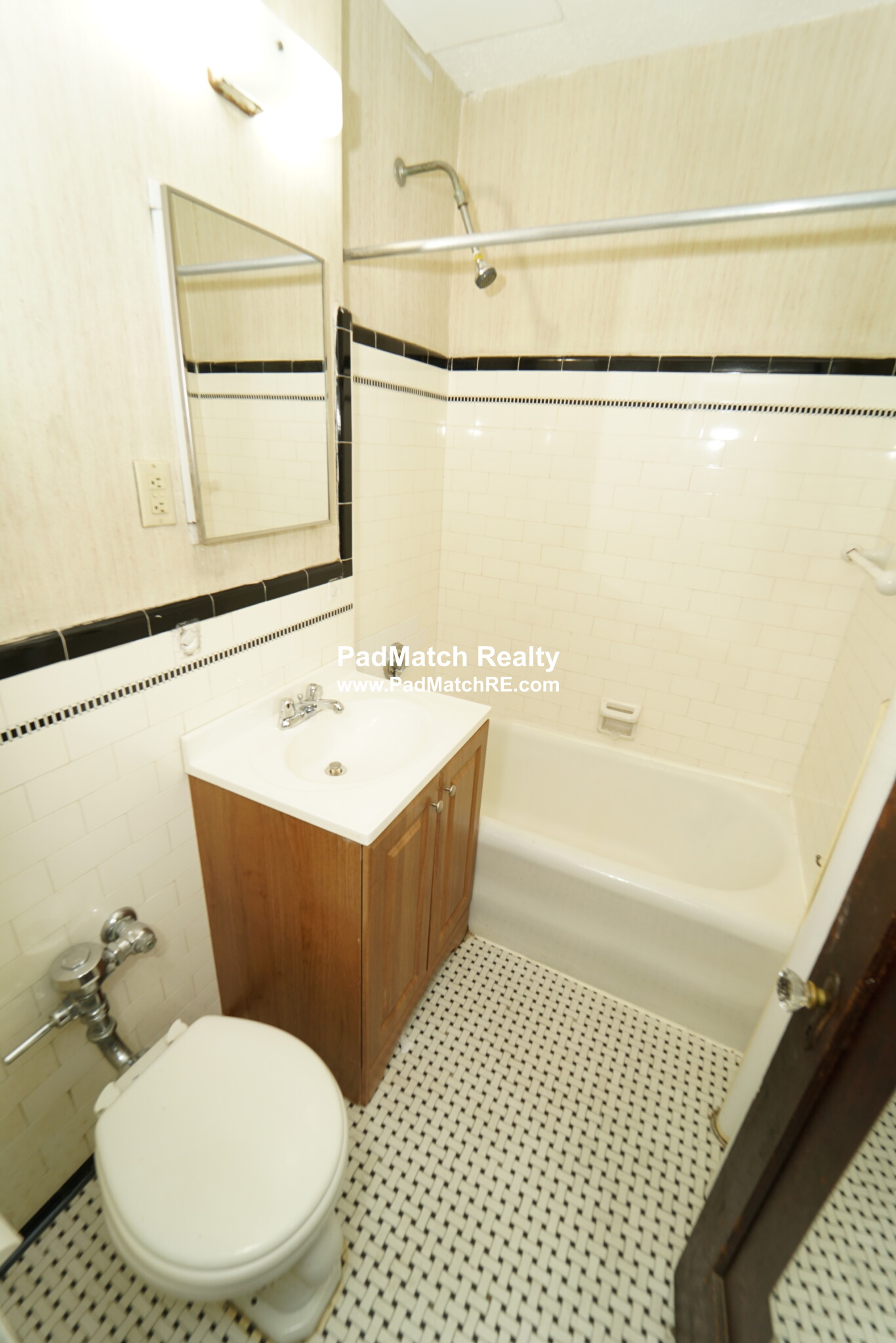 349 Pleasant St, Malden