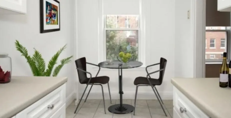 22 Chauncy St, Neighborhood Nine