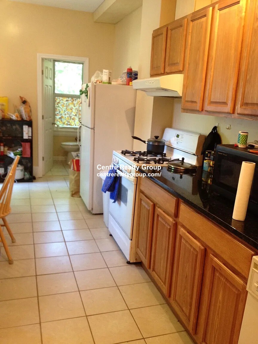 21 Weston St, West End