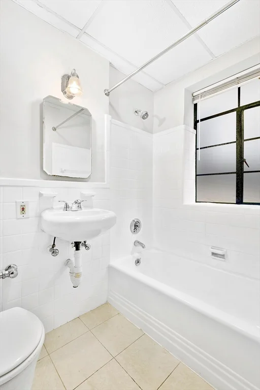 97 Strathmore Rd, Brighton