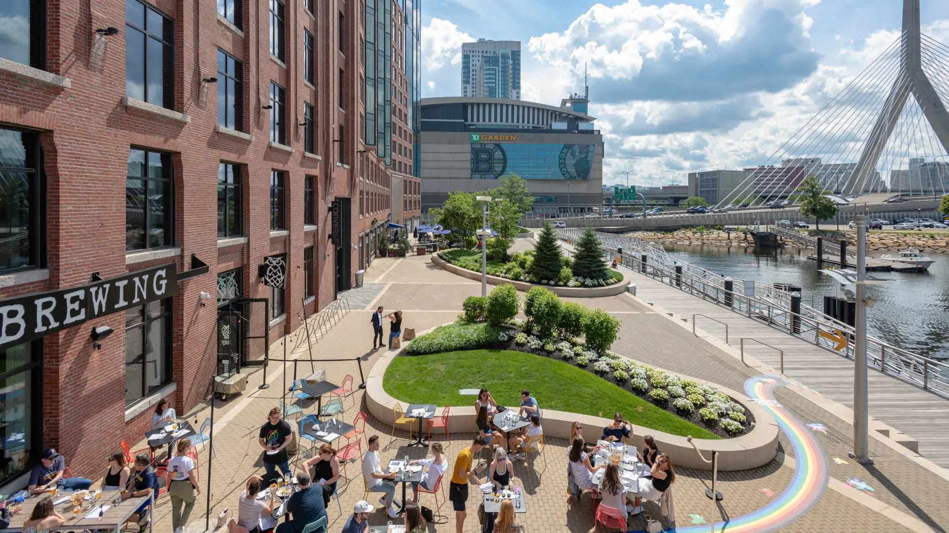 35 Lomasney Way, West End