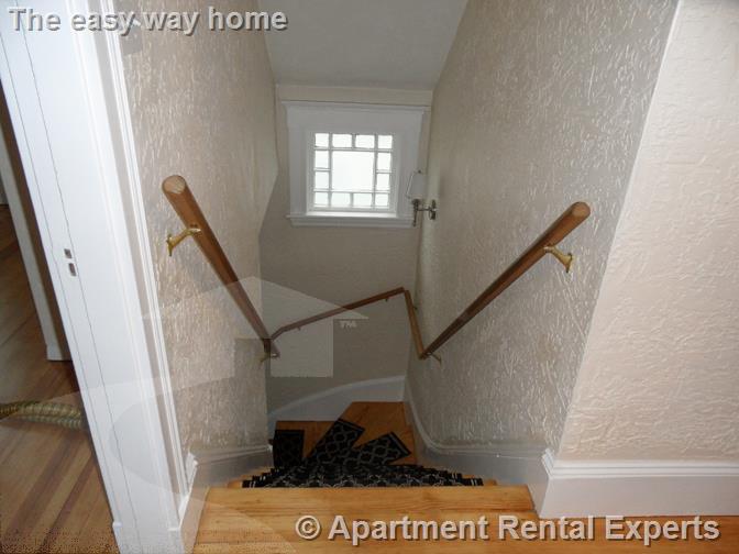 35 Frederick Ave, Tufts