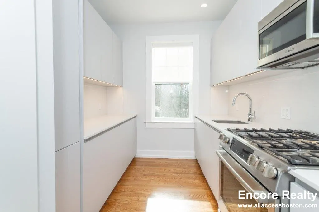 16 Forest St, Baldwin