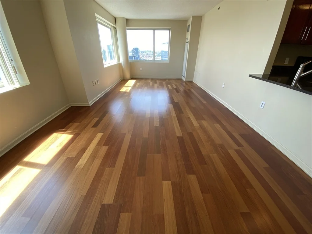 10 Museum Way, East Cambridge