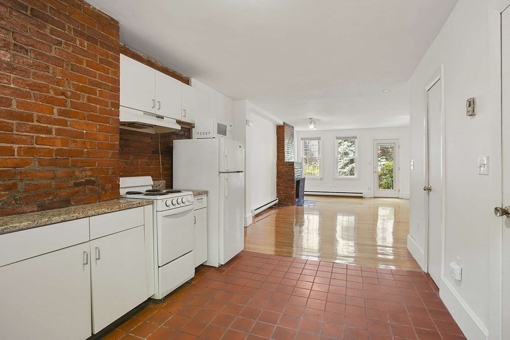 15 Appleton St, South End