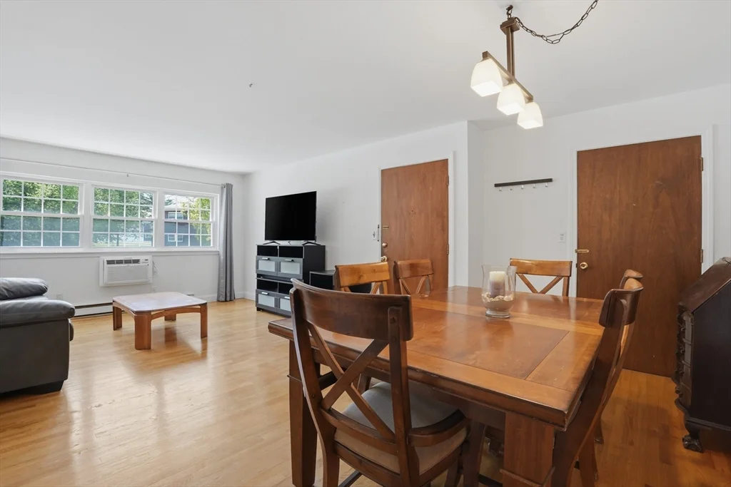 147 Milk St, Westborough