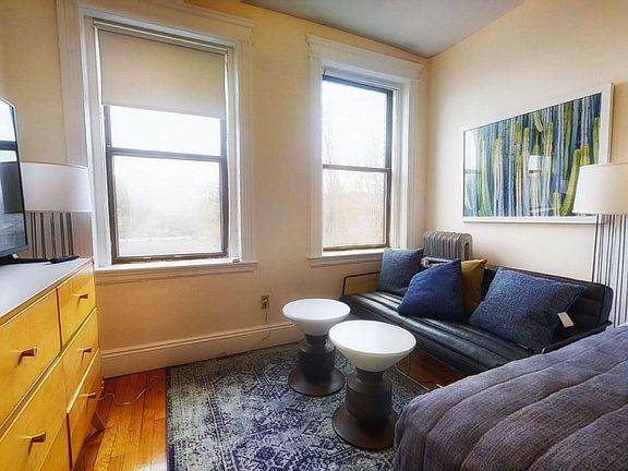 1 bed, 1 bath apartment for rent at 1144 Commonwealth Ave Unit 36, Allston — photo 3 of 6