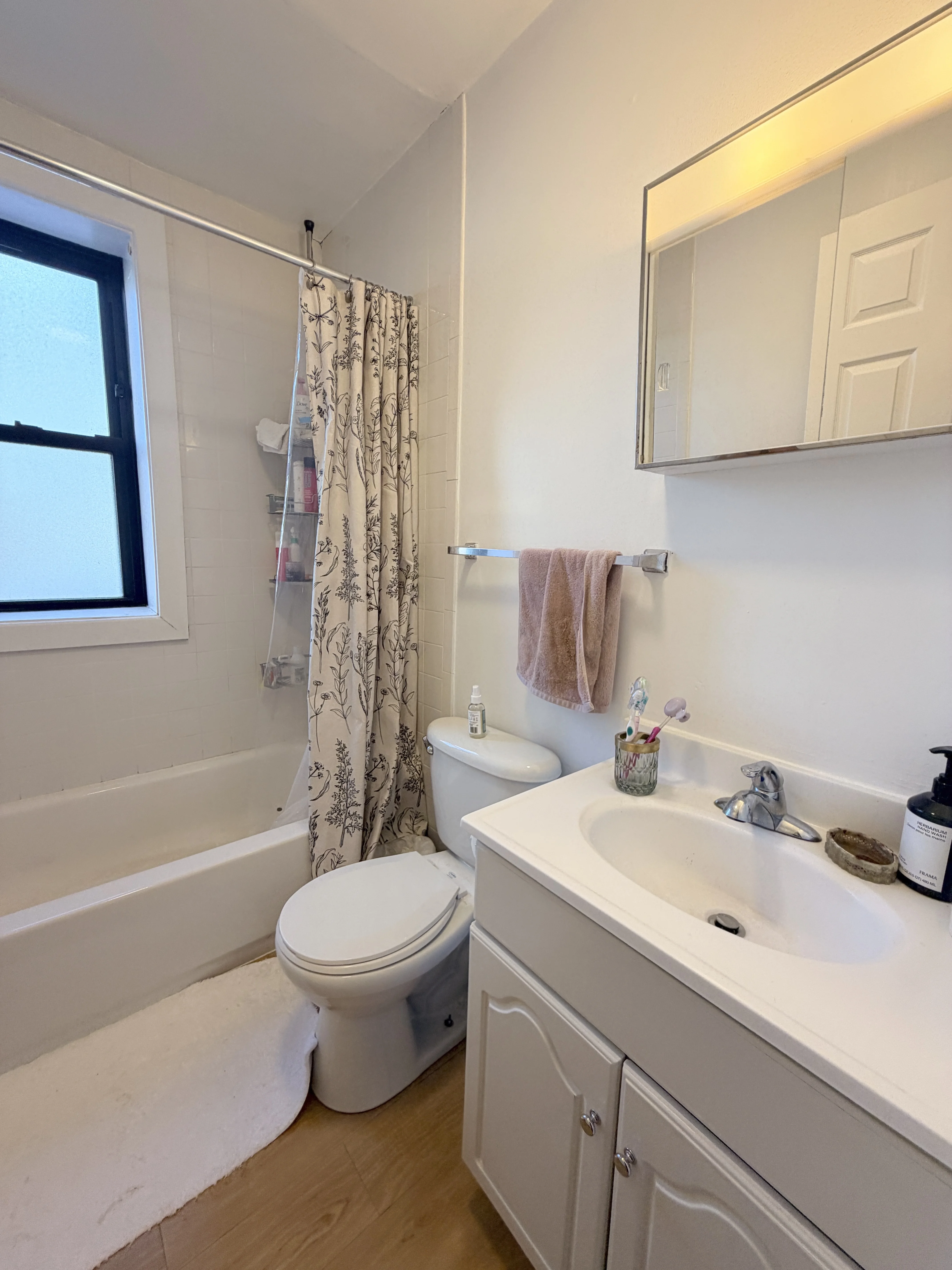 829 Beacon St, Fenway