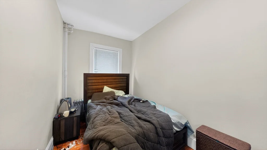 1069 Beacon St, Coolidge Corner