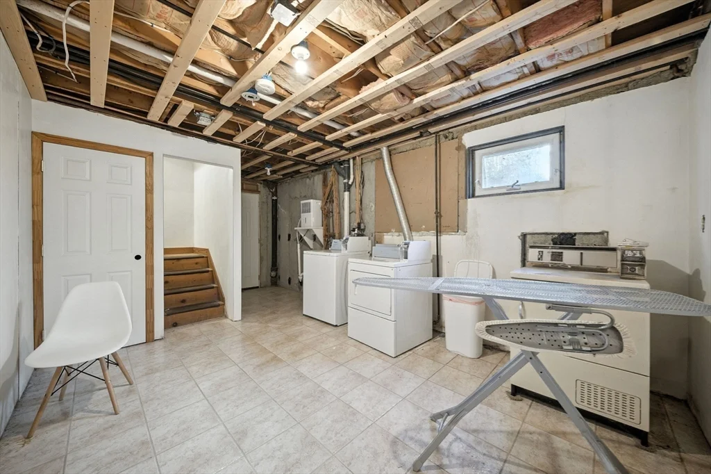 57 Newbury St, Teele Square