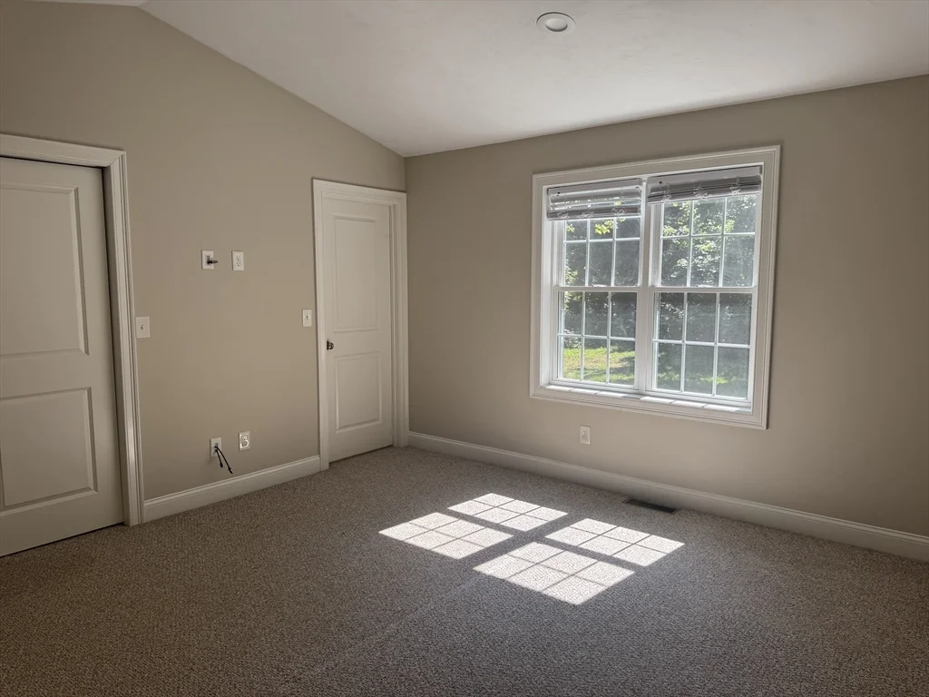 86 West St, Middleboro