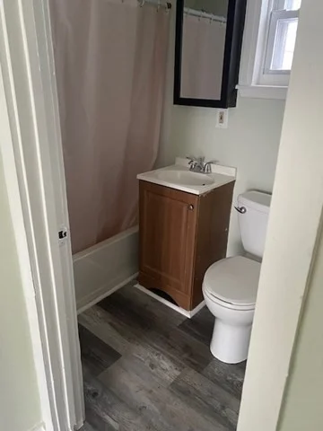 3 Arch St, Zip 01832