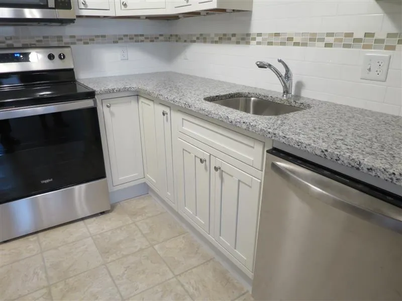 111 Walnut St, Winter Hill