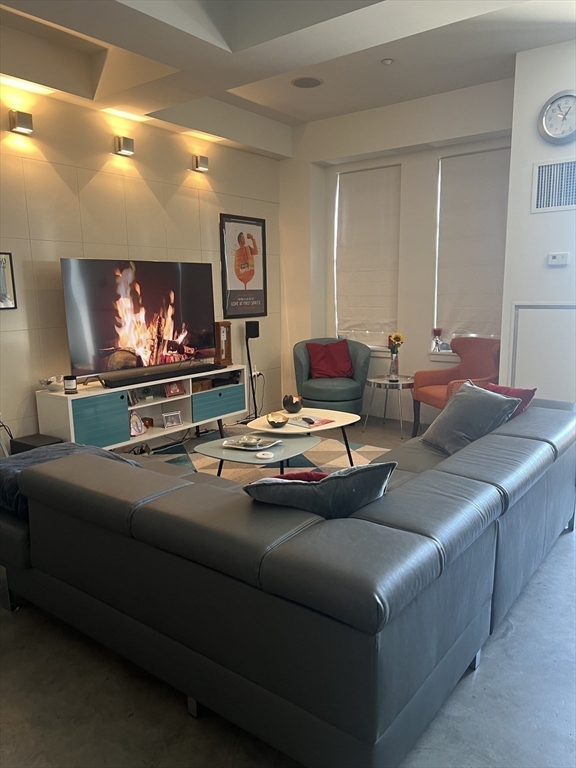 1166 Washington St, South End