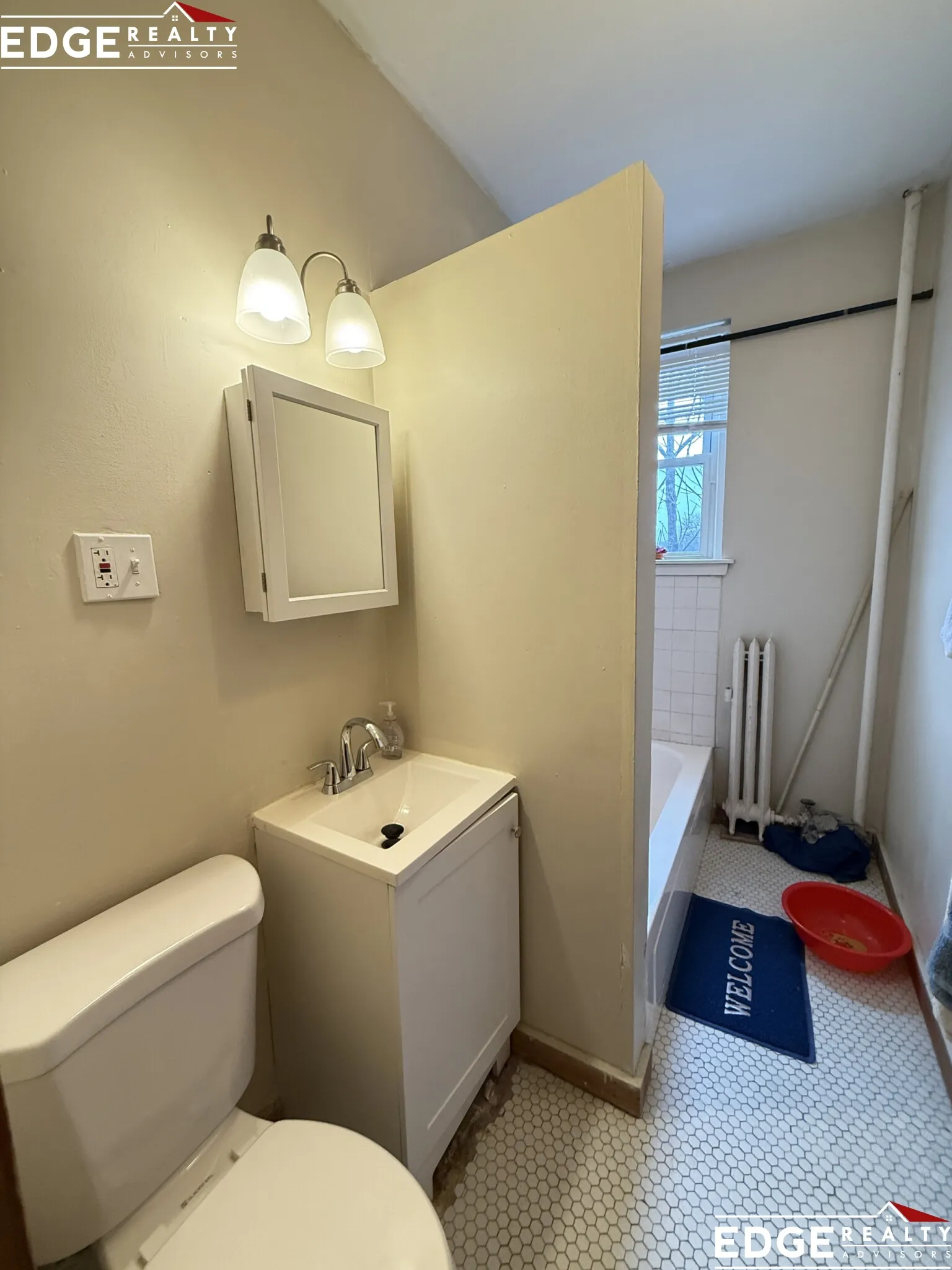 160 Strathmore Rd, Brighton