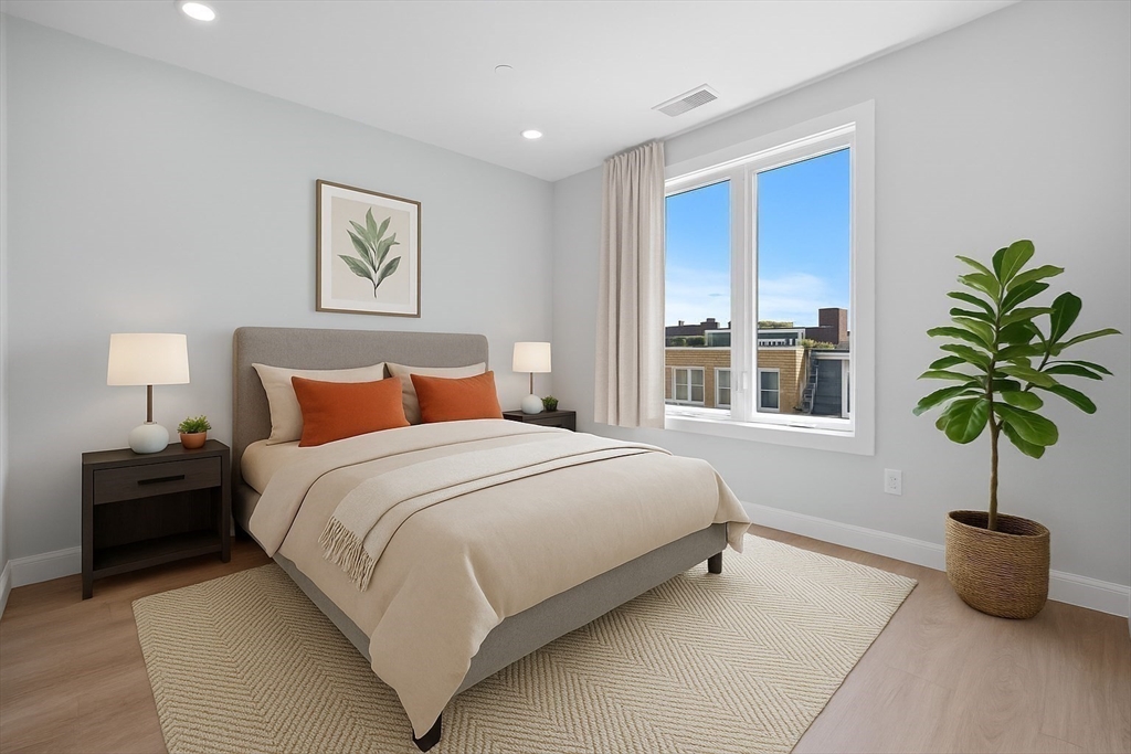 277 Border St, Central Square