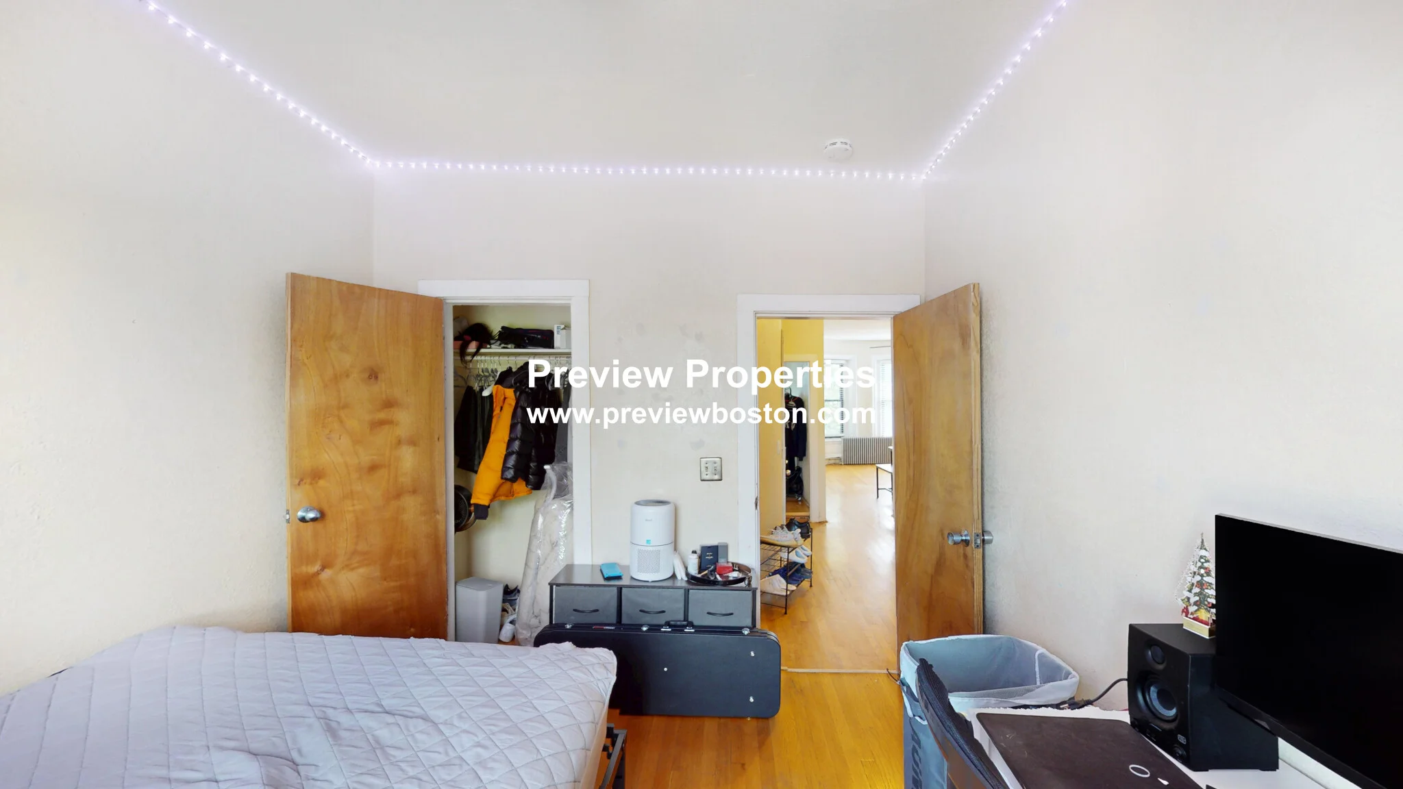 88 Hammond St, Roxbury