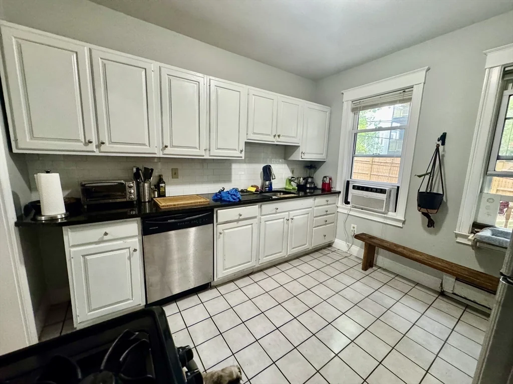 51 Montebello Rd, Jamaica Plain