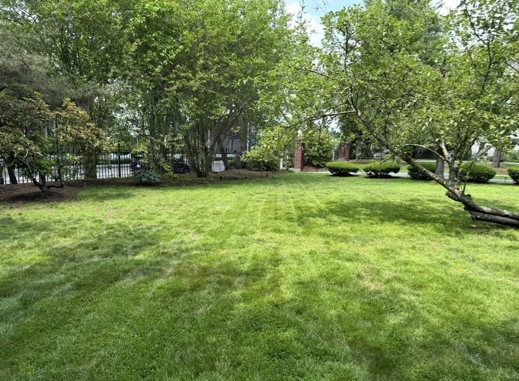 600 Washington St, Wellesley