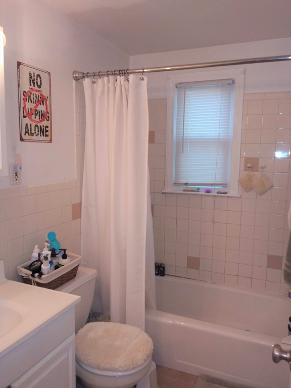 8 Kenwood St, Cambridgeport