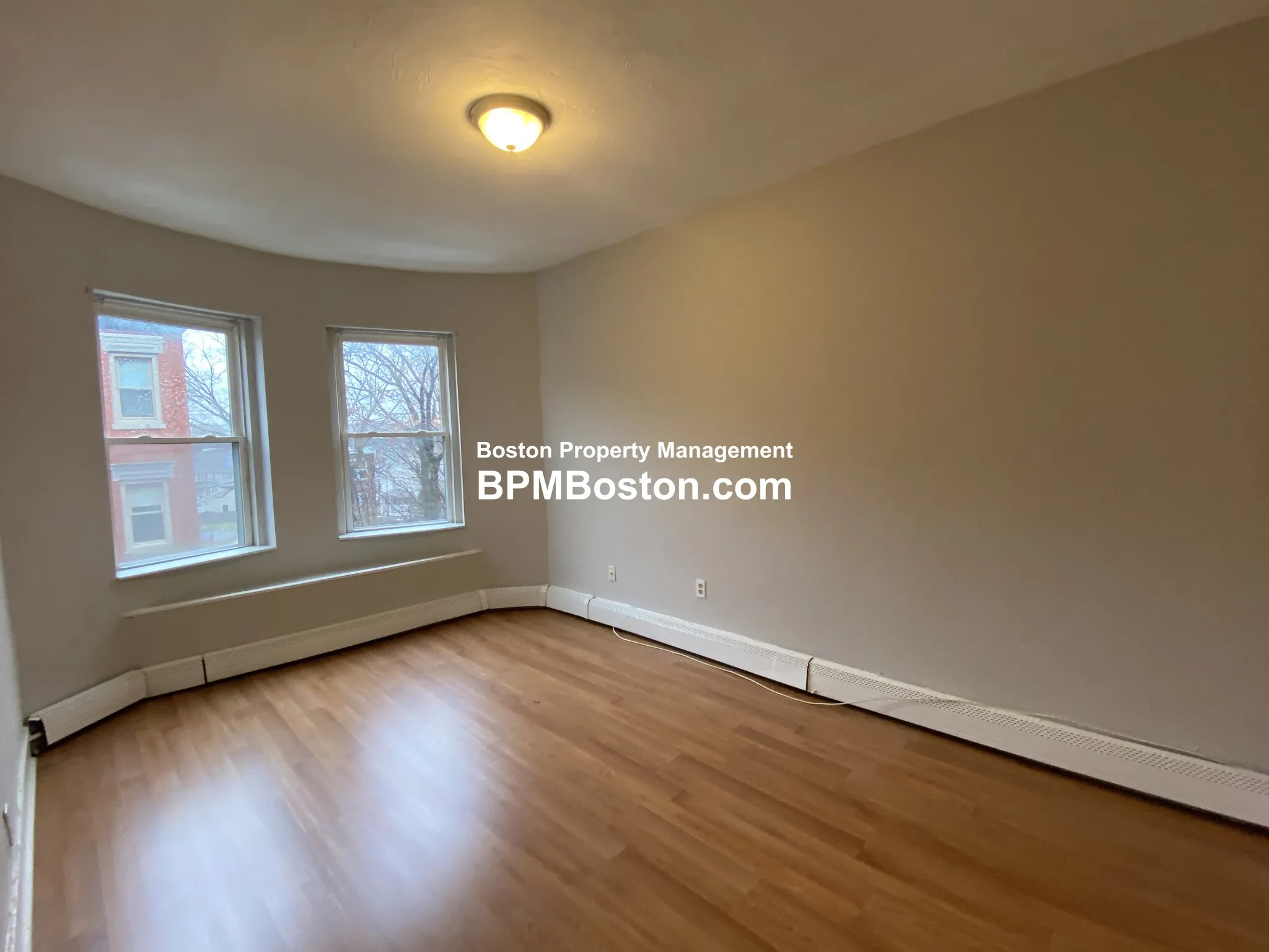 96 Woodledge St, Roxbury