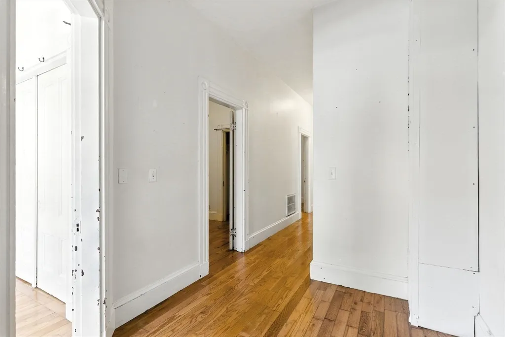 647 East 3rd St, South Boston