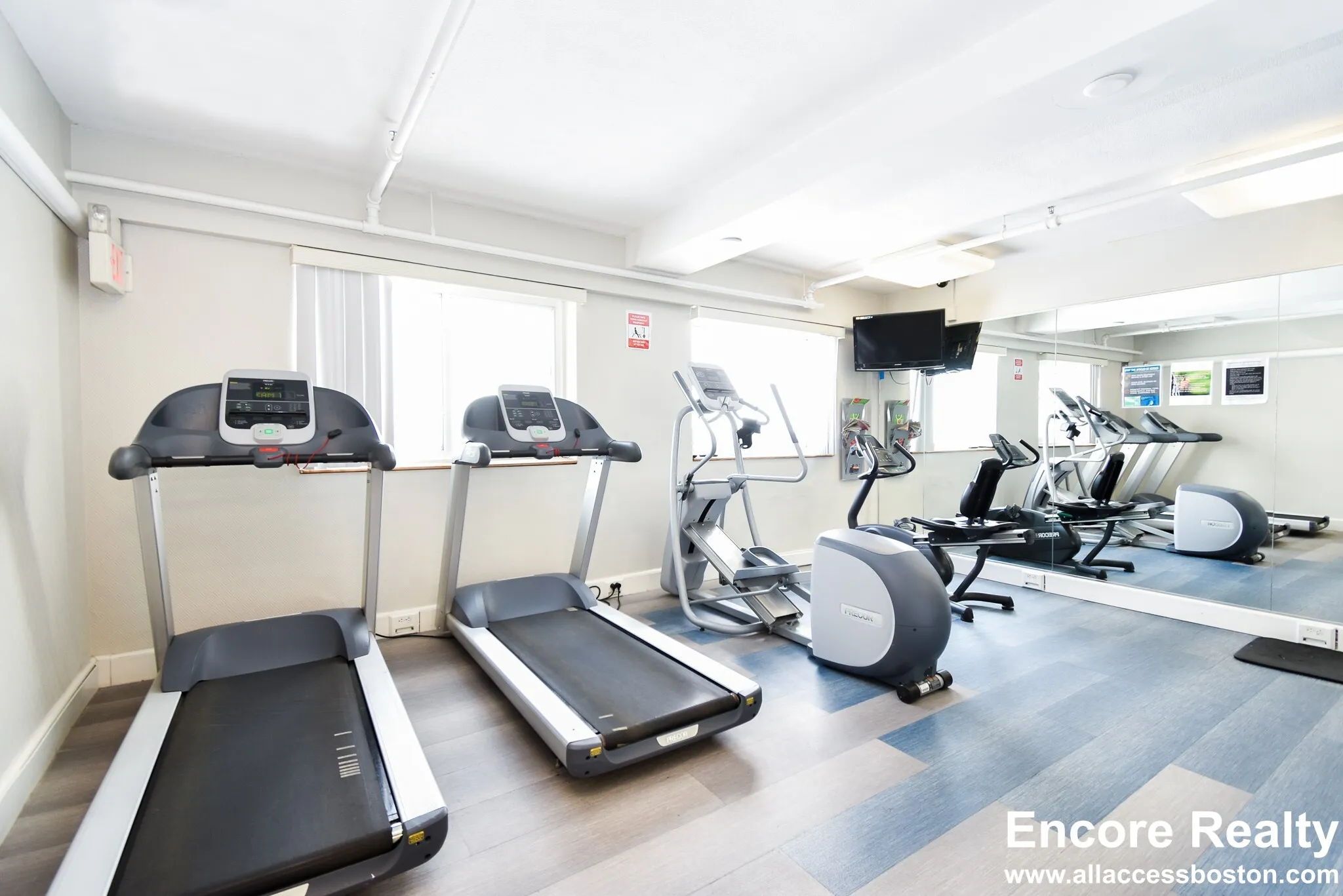 1530 Beacon St, Corey Hill