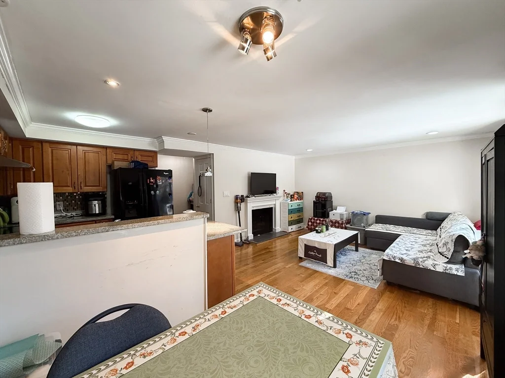 53 Jericho Rd, Weston