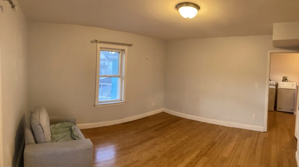 4 Charles St, Winthrop