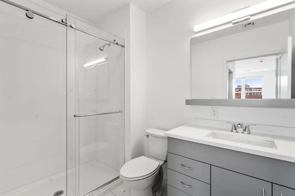 40 Centre St, North Brookline