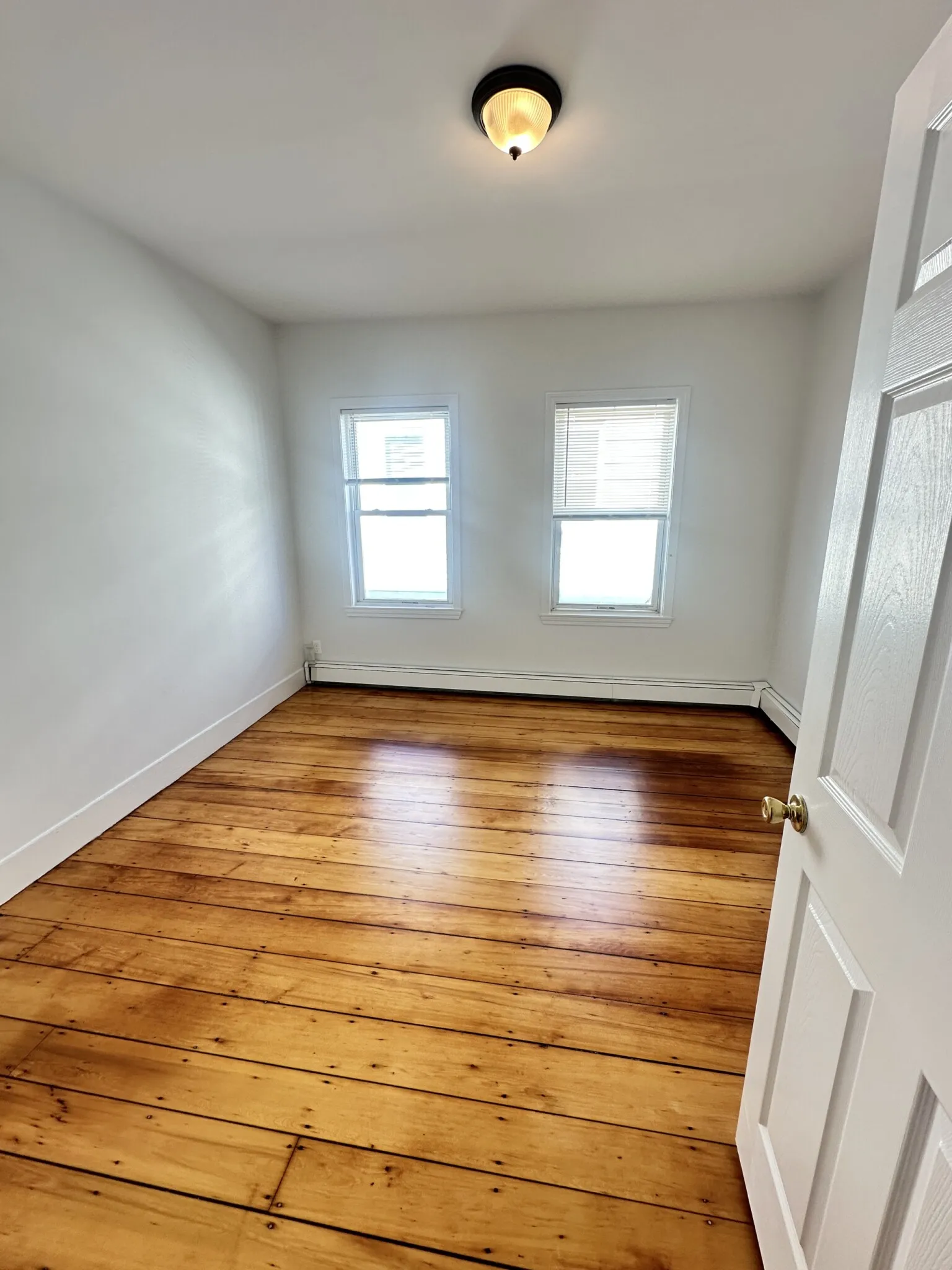 61 Webster Ave, Ward Two