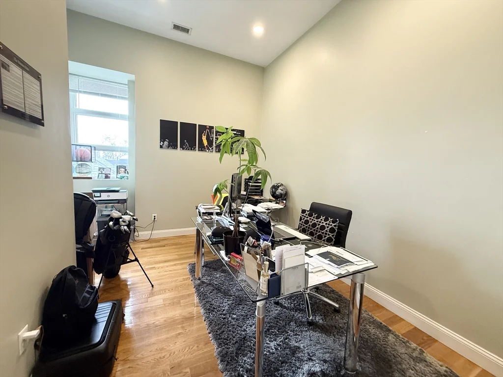 409 Dudley St, Roxbury