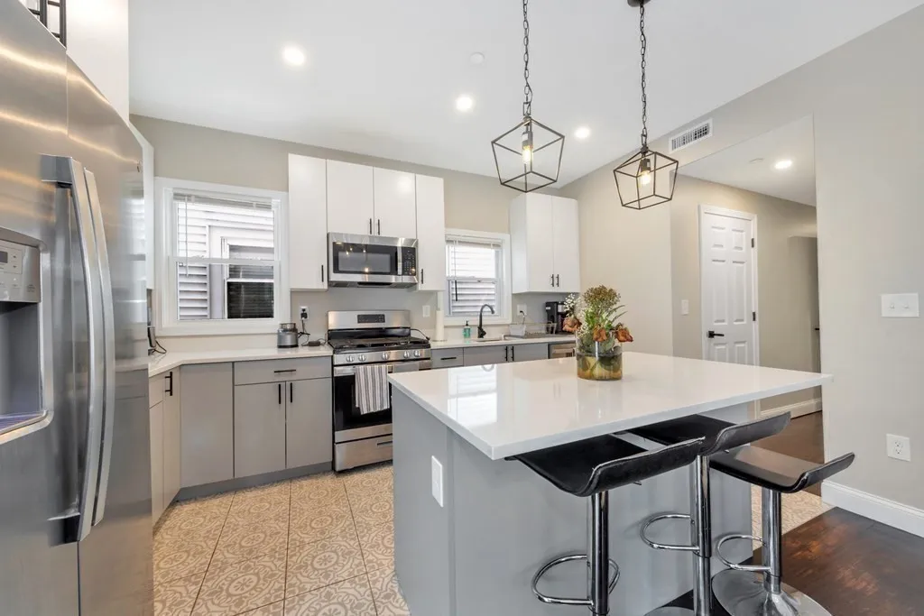 777 Columbia Rd, Boston