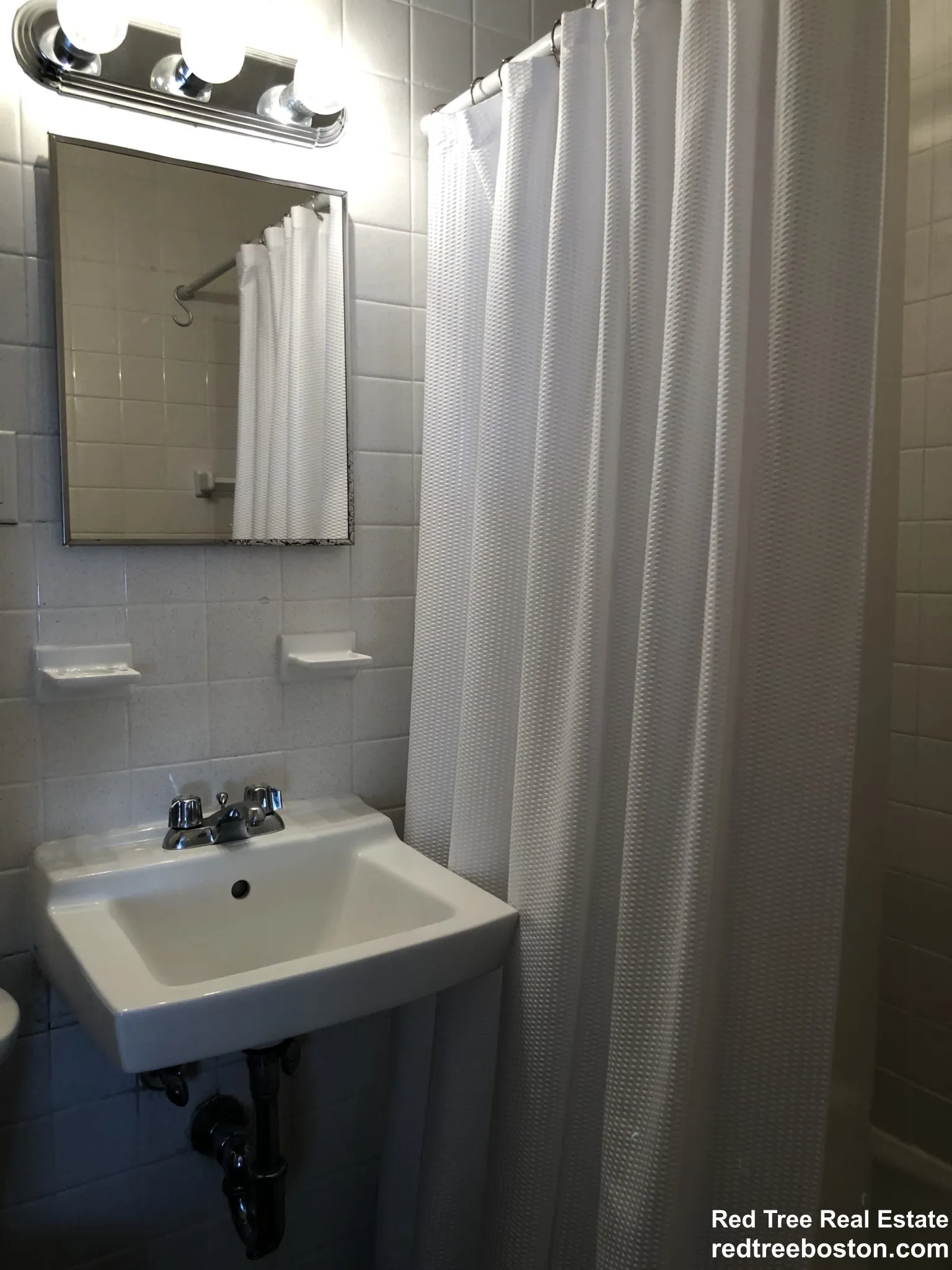 176 North Beacon St, Brighton