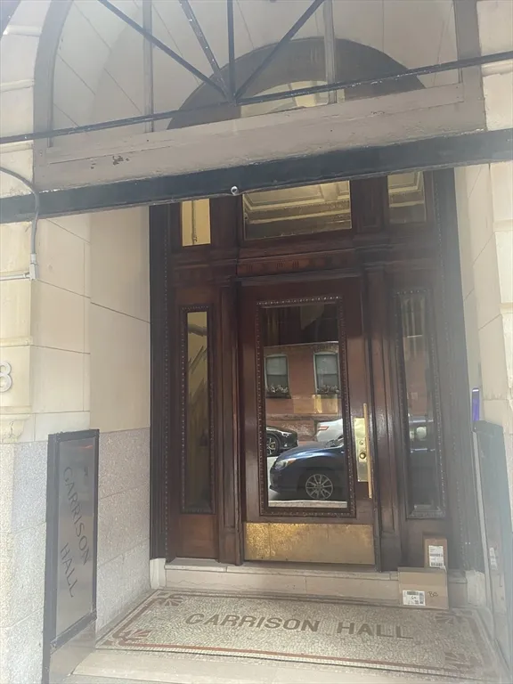 8 Garrison St, Back Bay