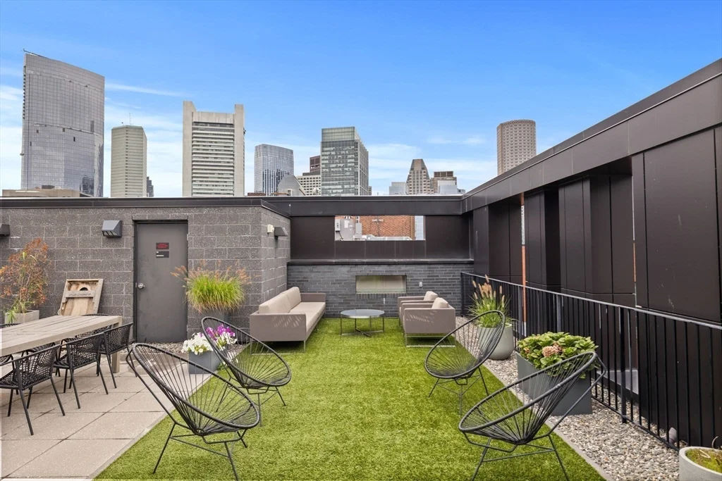 10 Farnsworth, South Boston
