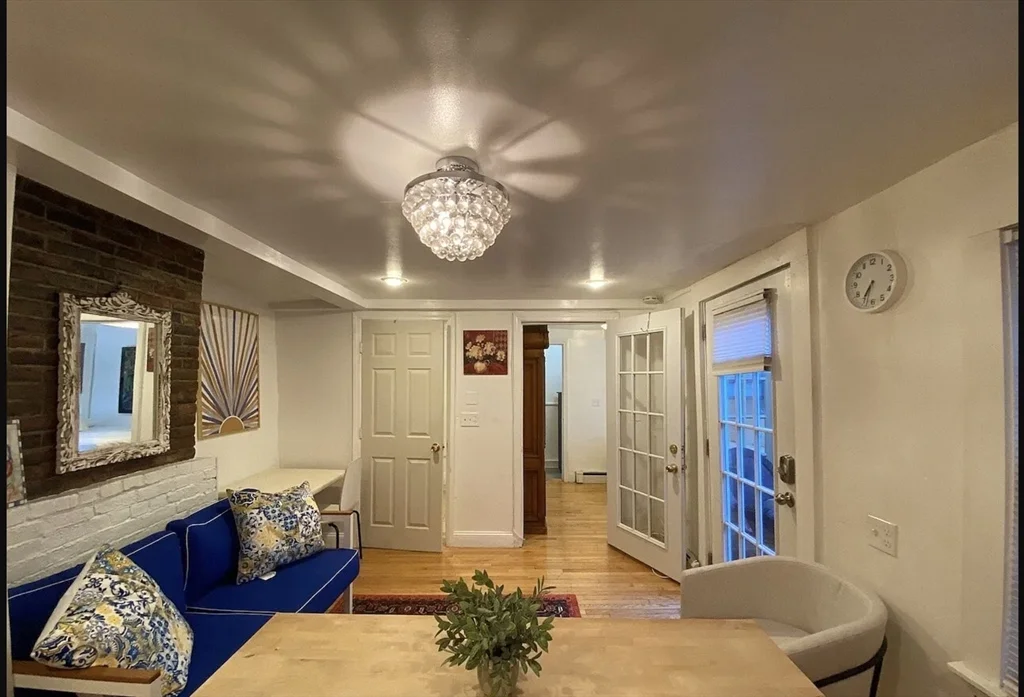 11 William St, Cambridgeport