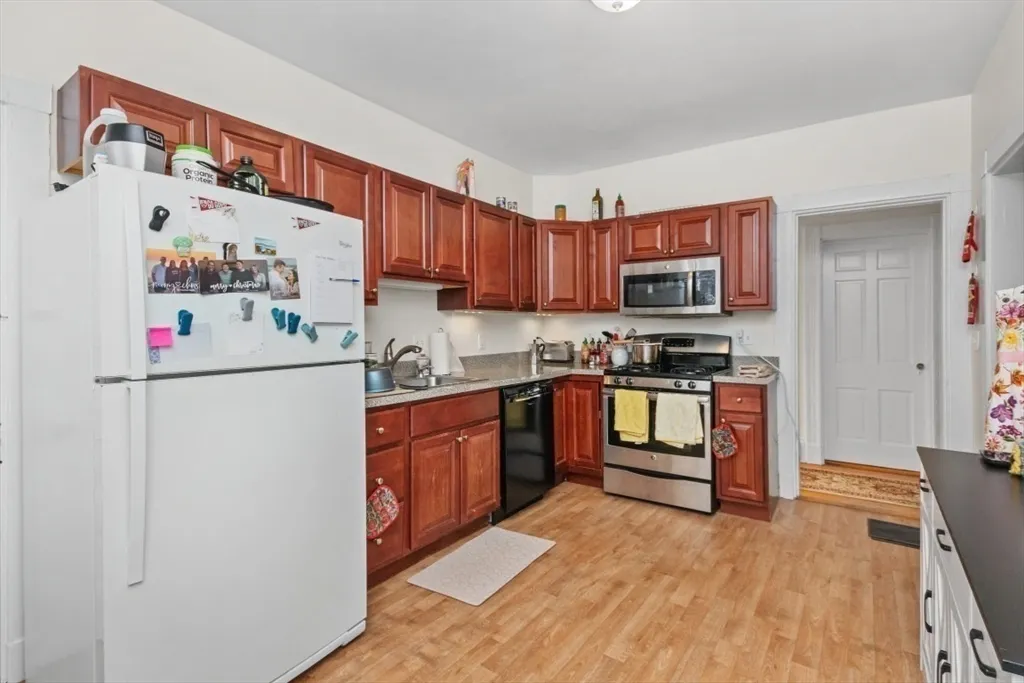 23 Bentley St, Brighton