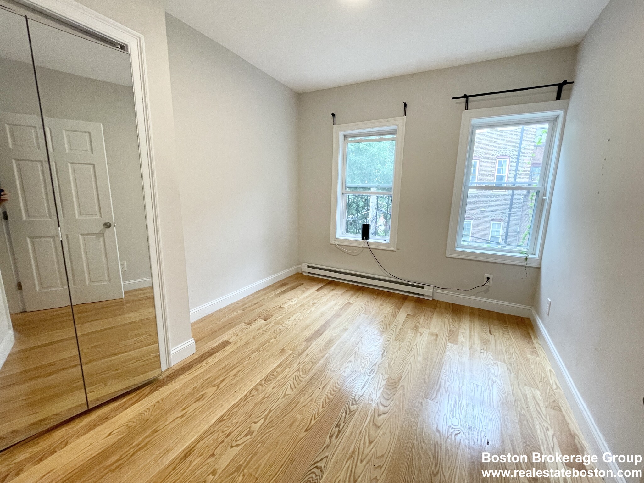 7 Warwick St, Roxbury