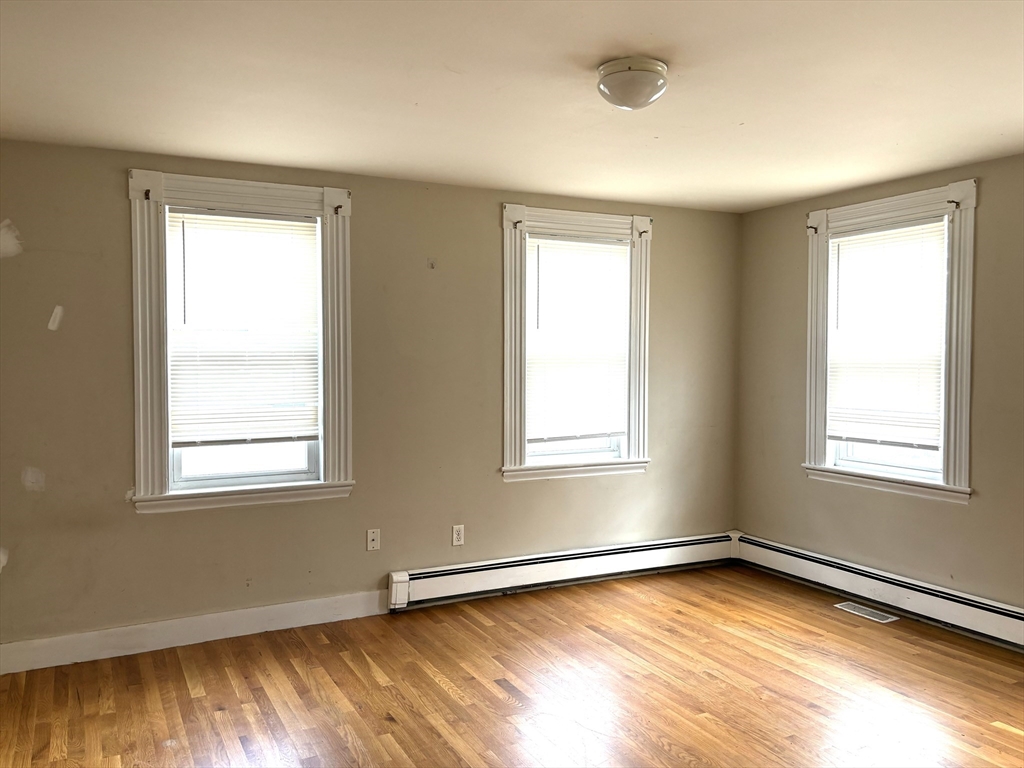 106 Washington St, Malden