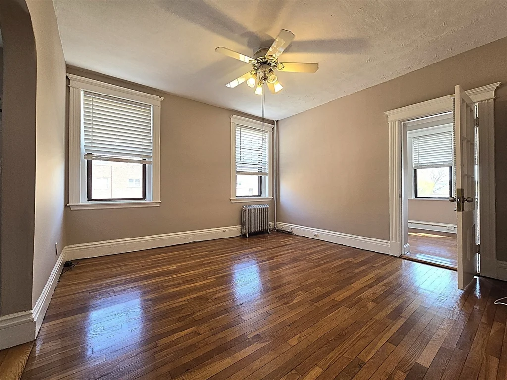 25 Alton Pl, Coolidge Corner