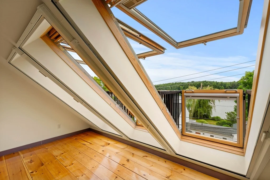 35 Merrimac, Amesbury