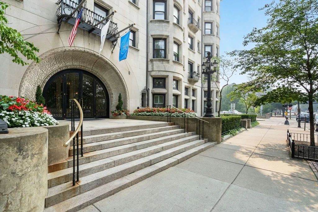 416 Commonwealth Ave, Back Bay