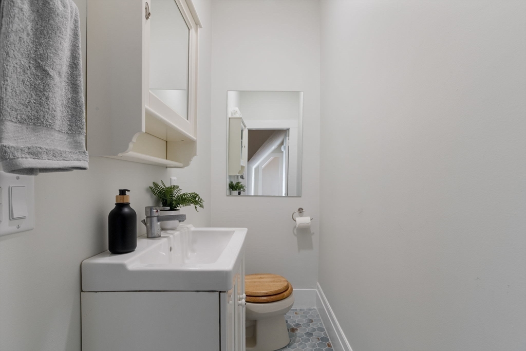 14 Center St, Watertown