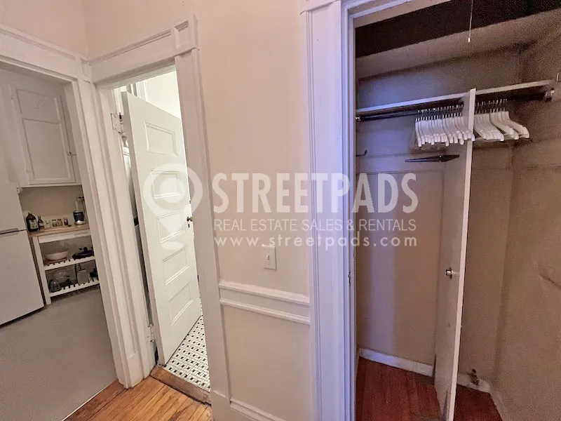 2 Ware St, Mid-Cambridge