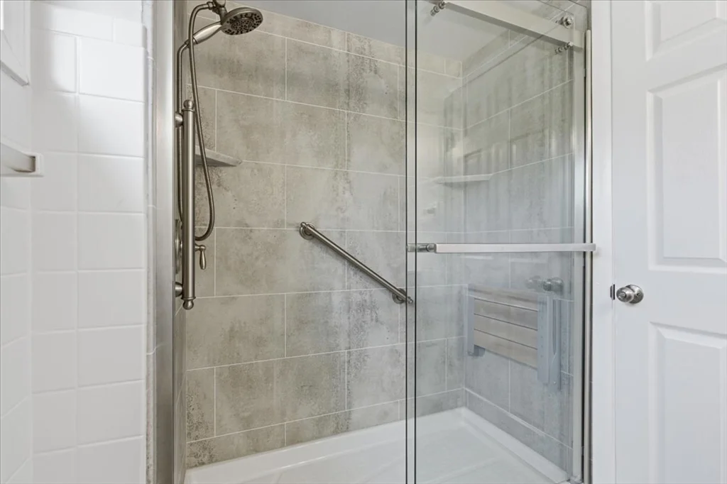 715 Truman Pkwa, Hyde Park