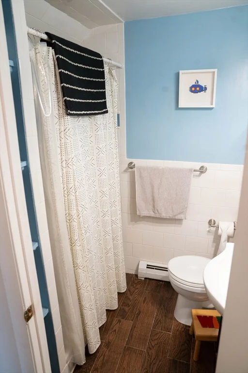 4 Tyndale St, Roslindale