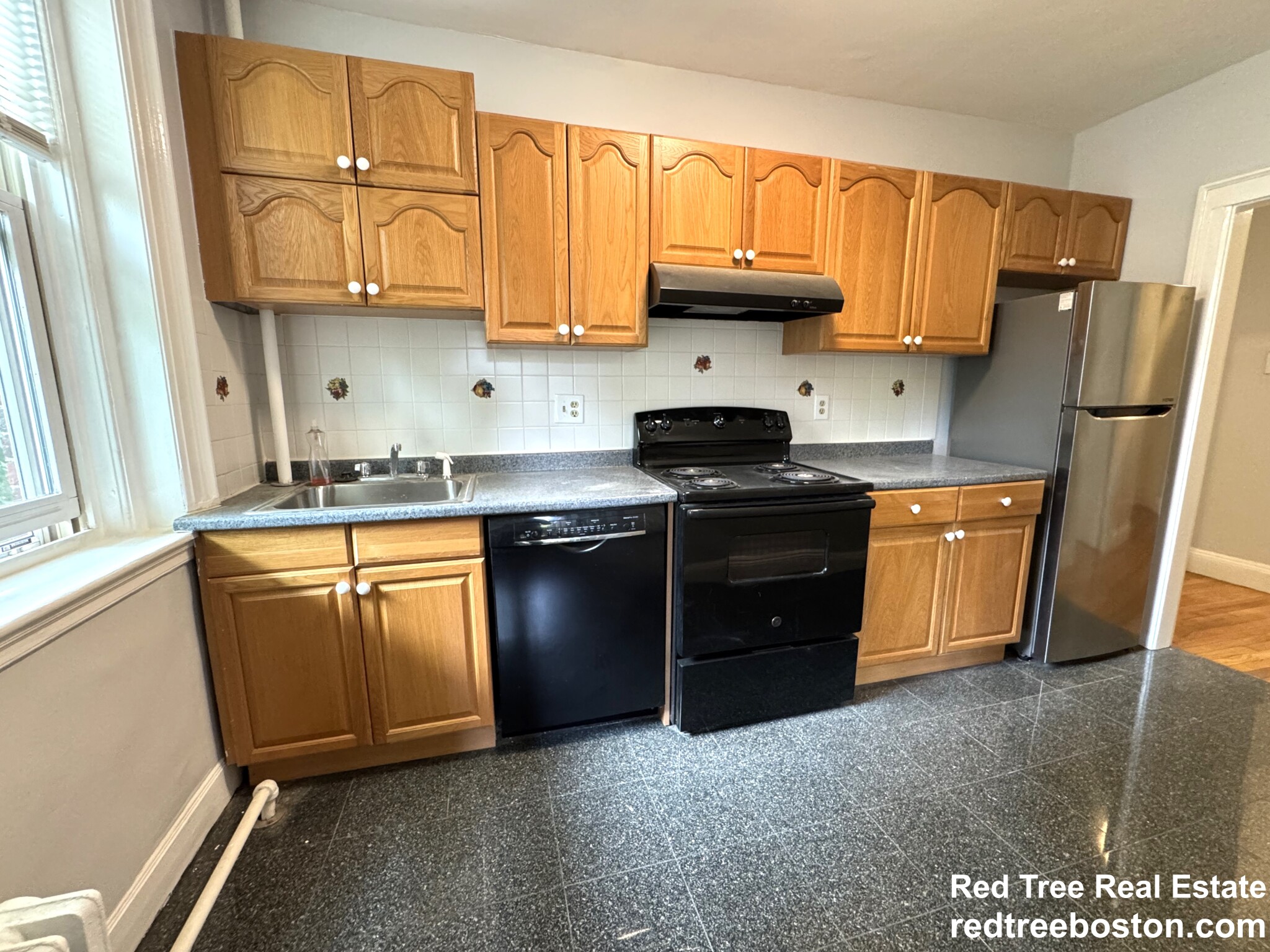 52 Strathmore Rd, Brighton