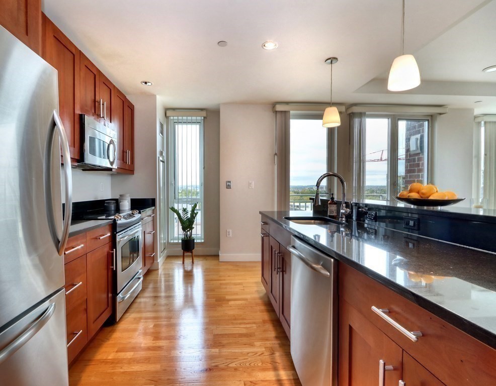 100 Station Landing, Medford